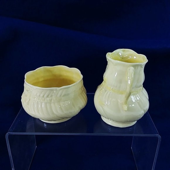 Belleek Sugar Creamer Set Ribbon and Bow Vintage Set Made in Ireland - Picture 4 of 11